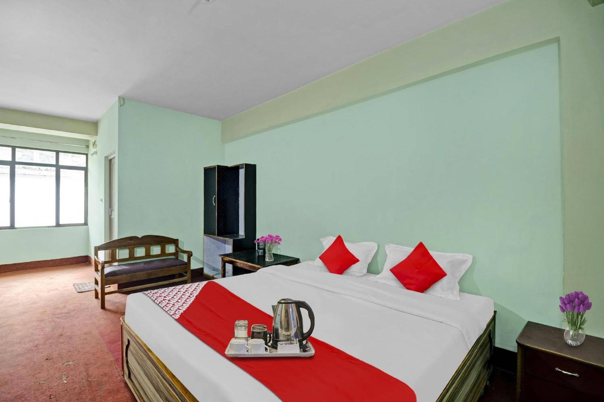 Hotel O Evergreen Guest House Shillong Exteriör bild