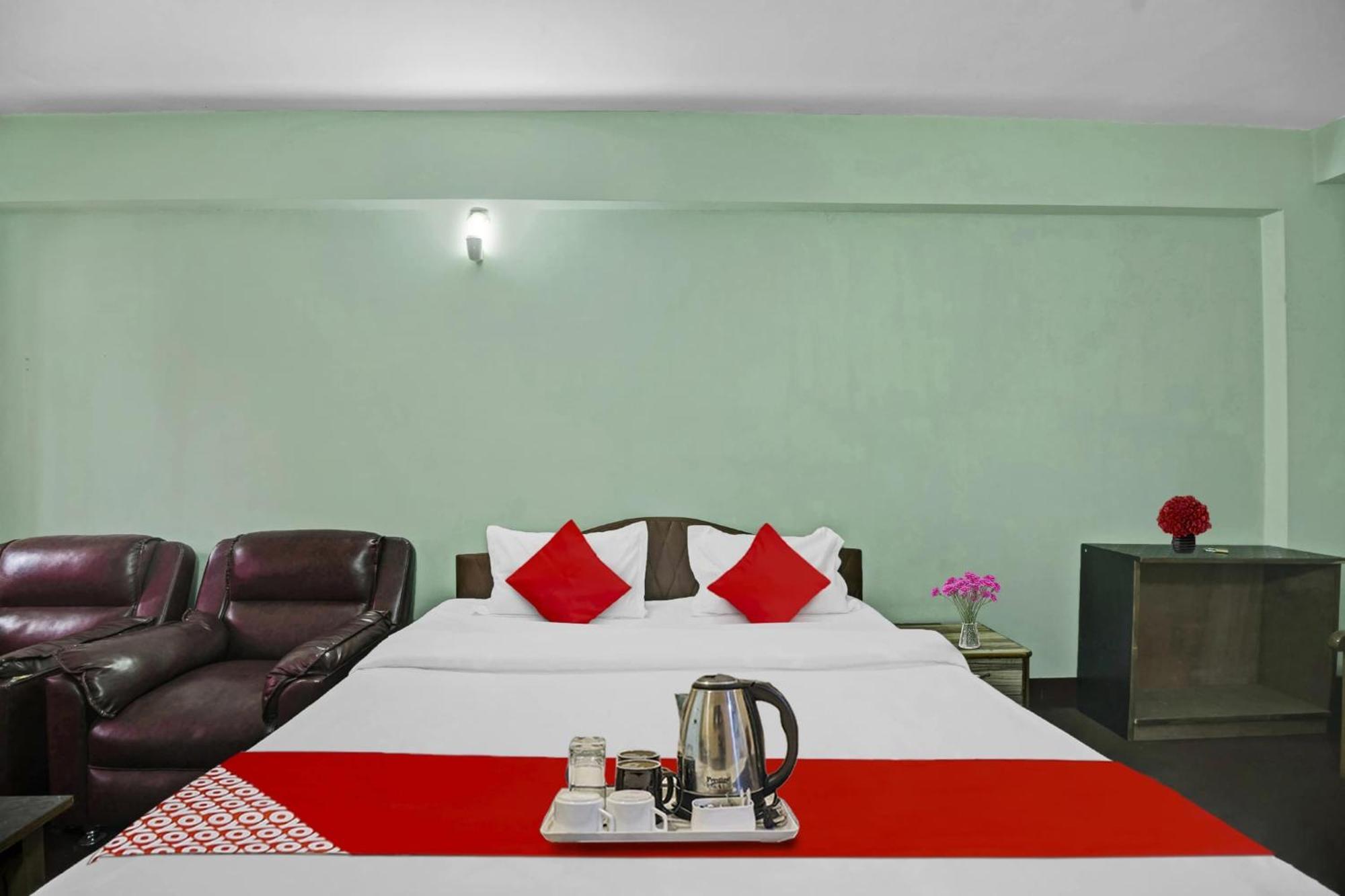 Hotel O Evergreen Guest House Shillong Exteriör bild